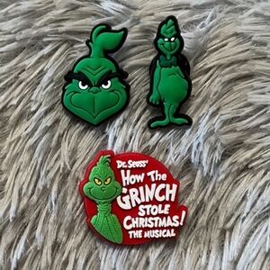 Grinch Croc Charm Set